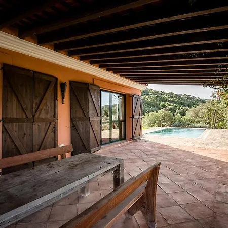 Casa Alvarianes *
